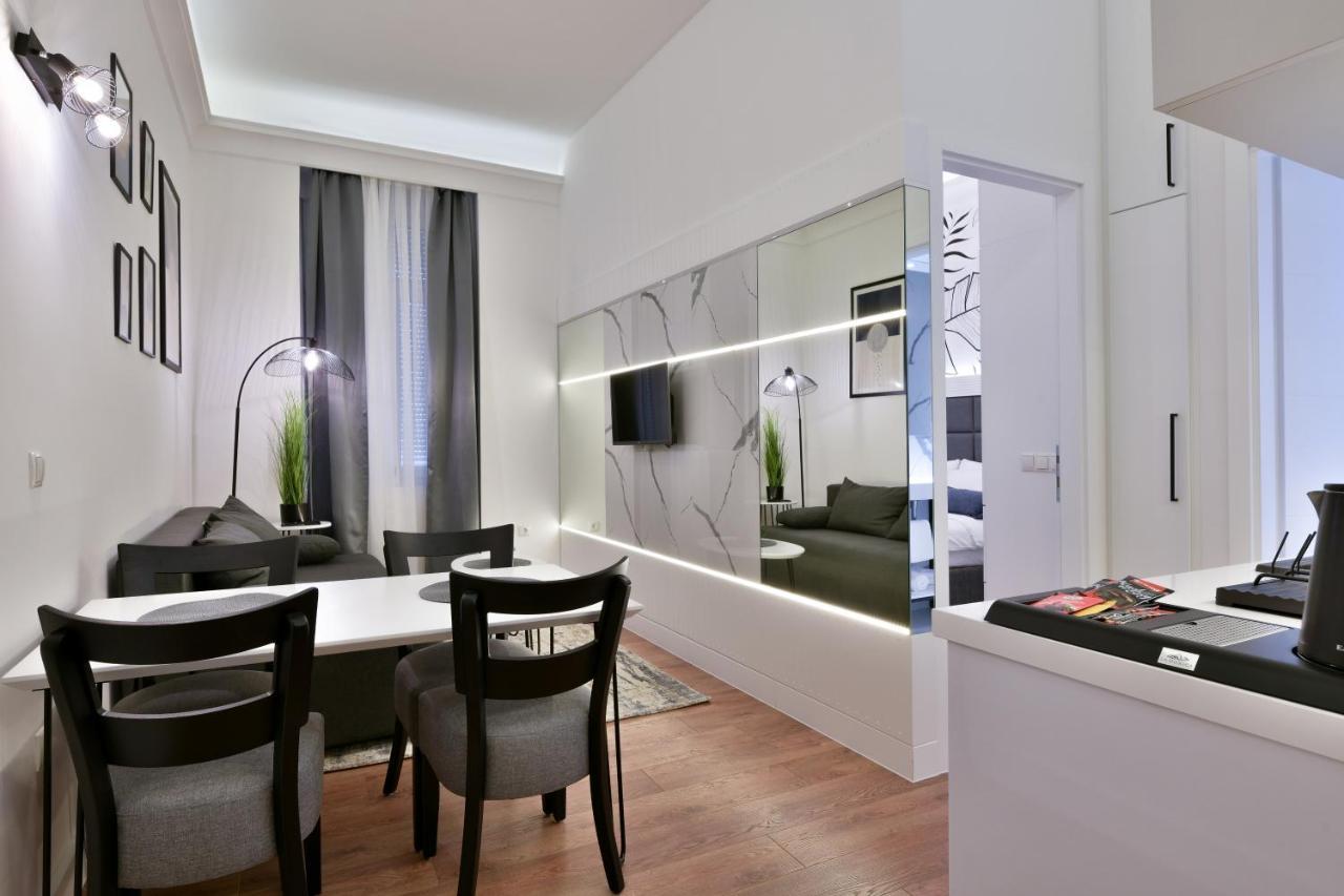 Luxury Galla Apartments In The City Center 塞拉耶佛 外观 照片