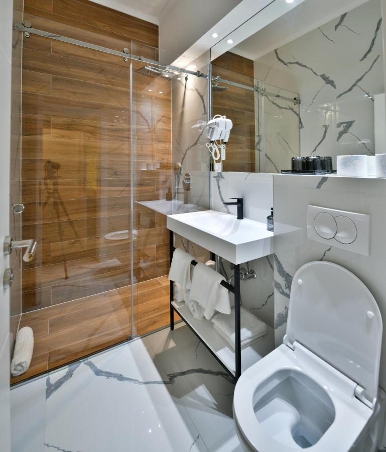 Luxury Galla Apartments In The City Center 塞拉耶佛 外观 照片