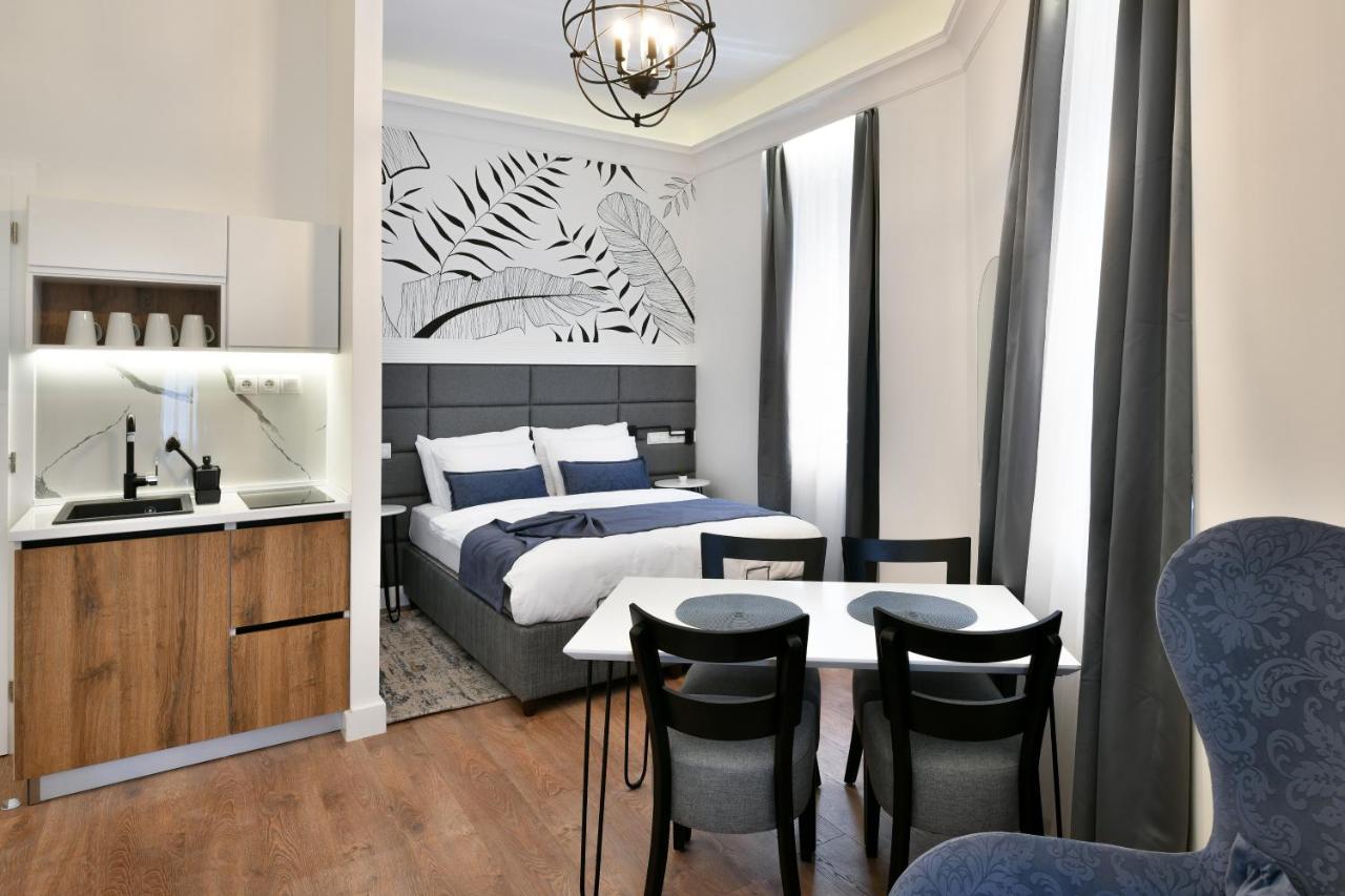 Luxury Galla Apartments In The City Center 塞拉耶佛 外观 照片